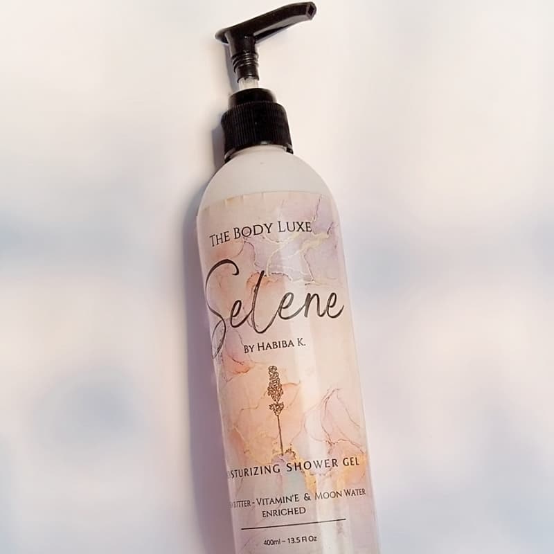 Valentine's special edition bath care box.
