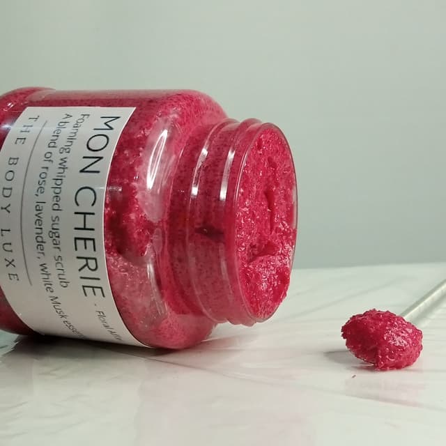 Mon Cherie - Floral affair body scrub Regular Size.