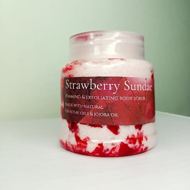 Strawberry Sundae Exfoliating Body Scrub With Strawb Fudge (Reg)