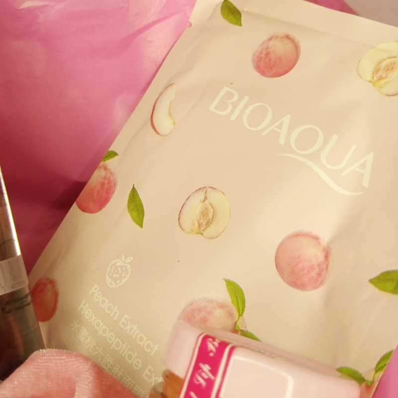 Galentine's day special bath & body care pink gift box for friends.