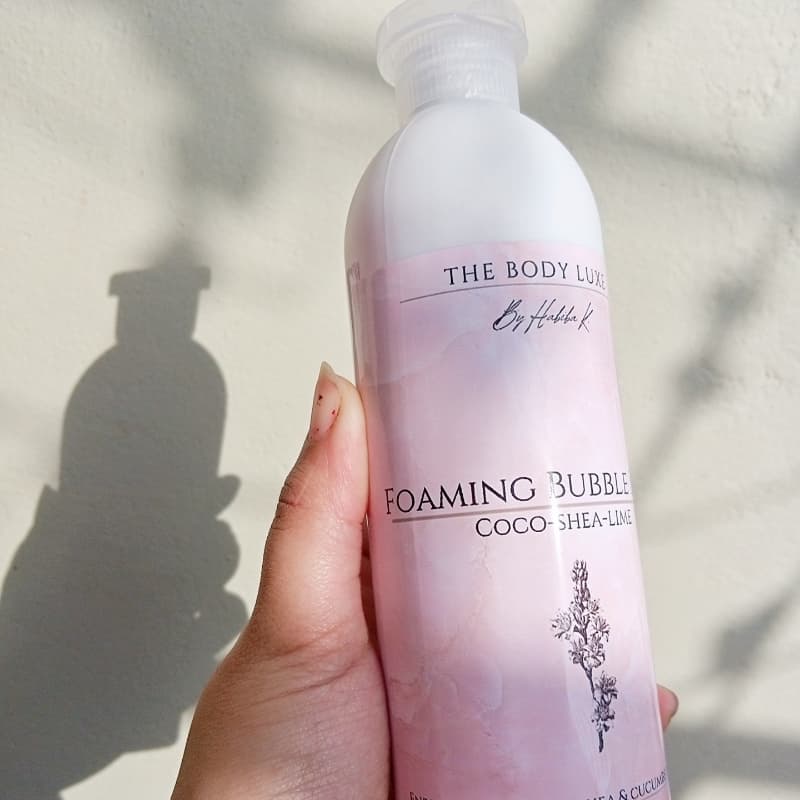 High Bubbles - Foaming Bubble Bath Gel With Vit-e